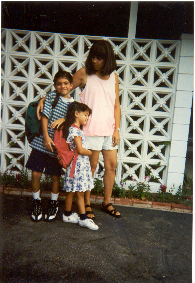 1995-09-05 Mom Lea Michael - Leas first day of kindergarten